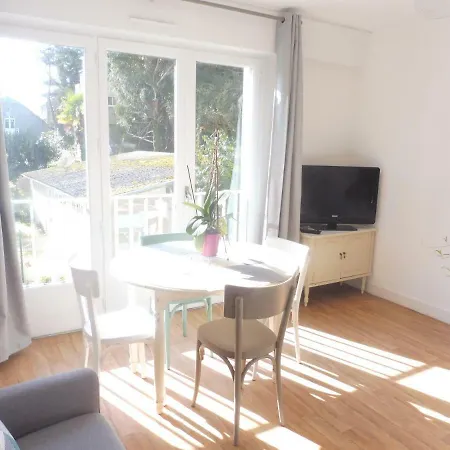 Le Pressoir Apartment Dinan Exterior photo